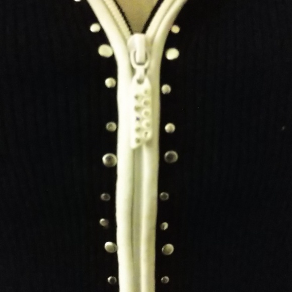 #30 KNIT Black & White Sleeveless Zippered Belldini Designer Tank Top wBLING NWT - Picture 3 of 6